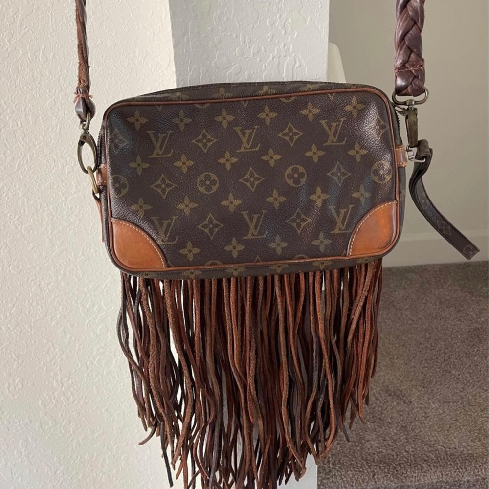 Vintage boho fringe Louis Vuitton shoulder bag - Picture 5 of 7